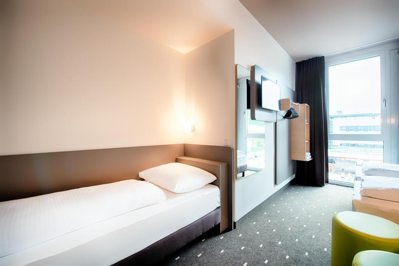 Stuttgart-neckarhafen Hotel 3*
